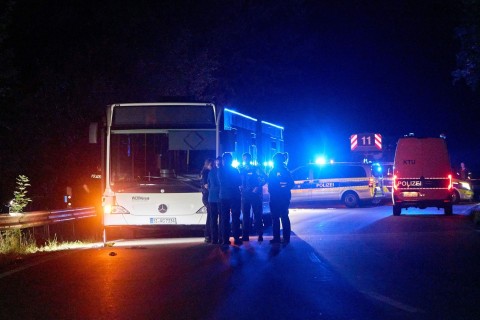 Alle Opfer nach Messerangriff in Bus außer Lebensgefahr