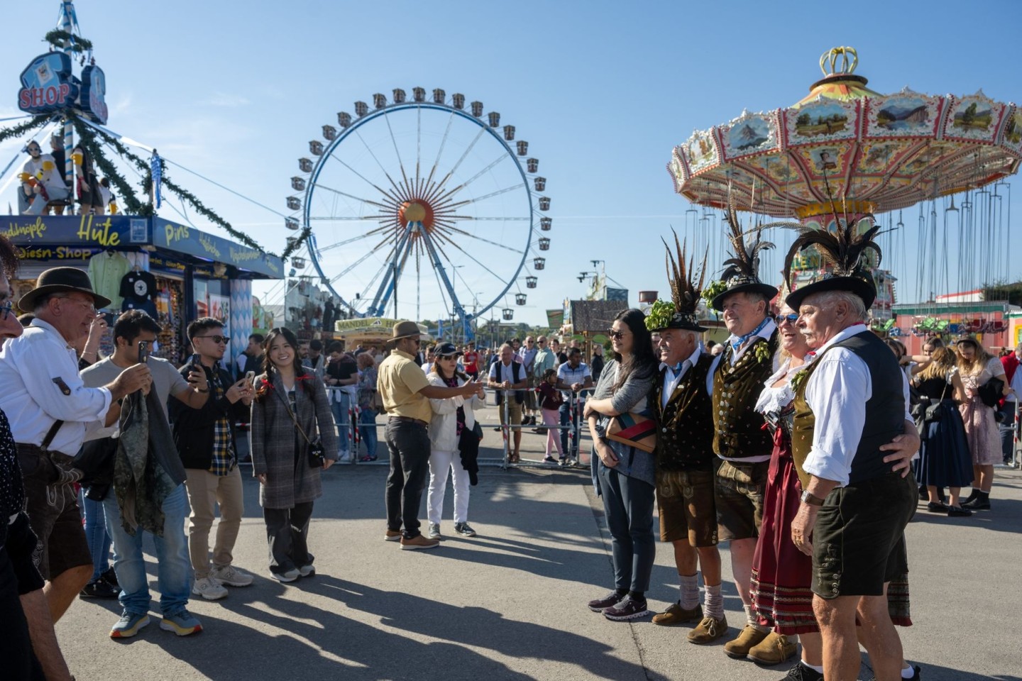 Gute Stimmung zum Wiesn-Auftakt.