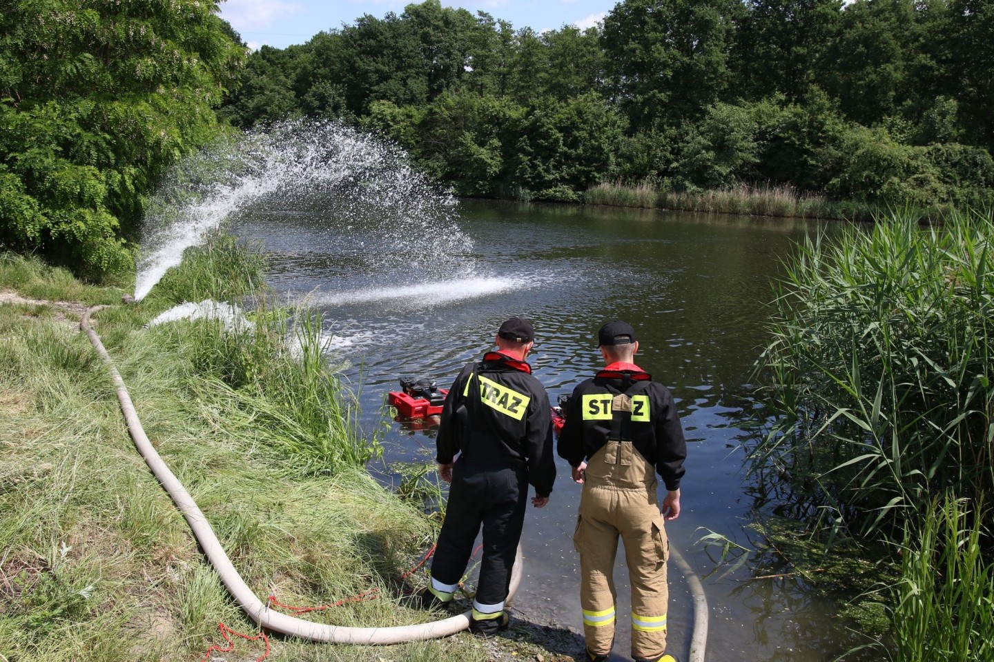 Der mit der Oder verbundene Gleiwitzer Kanal, in dem es erneut zu einer Blüte der giftigen Goldalge gekommen ist. (Archivbild)