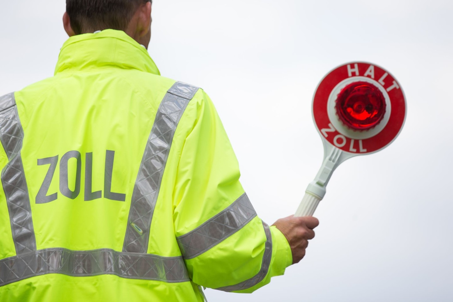 Der Zoll warnt vor illegalen importierten Lebensmitteln. (Symbolbild/Archivbild)