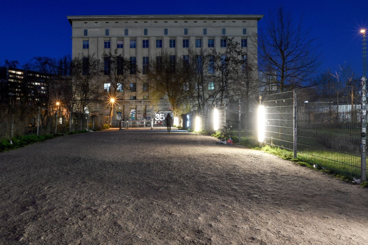 Der Eingangsbereich zum Club Berghain: Hier wird Kultur gelebt.