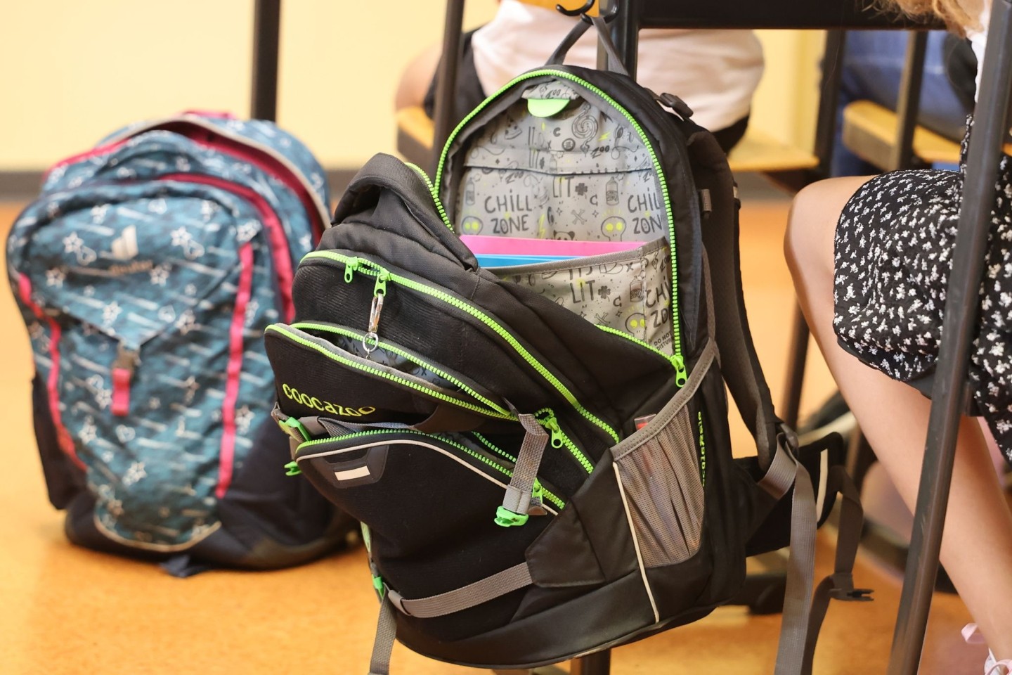 Das Bauchfrei-Verbot an einer Schule in Thüringen ist aufgehoben. (Archivbild)