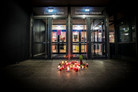 Trauerfeier in Duisburg nach Tod von zwei Schülerinnen